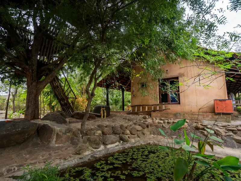 Outside view of Mud House at Kilukka Farms