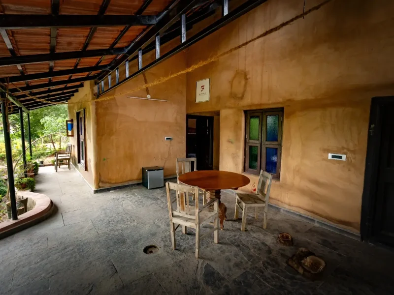 Small Dining area in Mud House at Kilukka Farms