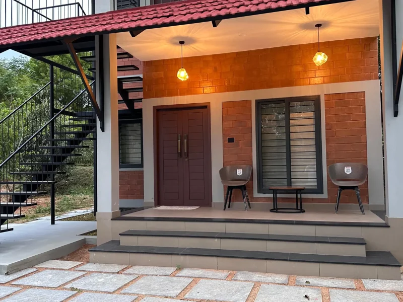 Sit-out area of Macadamia cottage - Kilukka Farms