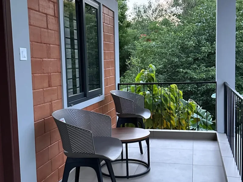 Sit-out area in first floor at Macadamia cottage - Kilukka Farms
