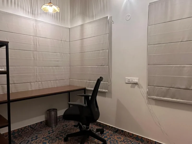 Working area inside Macadamia cottage - Kilukka Farms