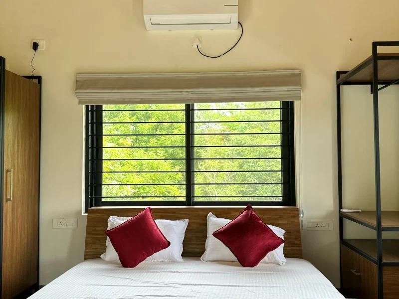 Bedroom area of Macadamia cottage - Kilukka Farms